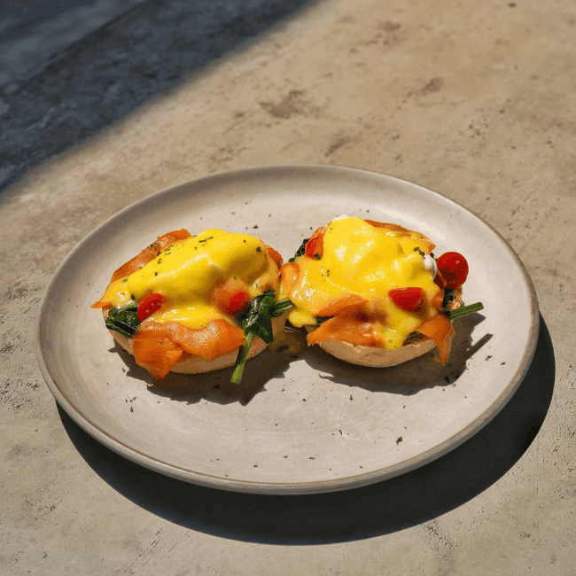 Breakfast with Egg benedicts